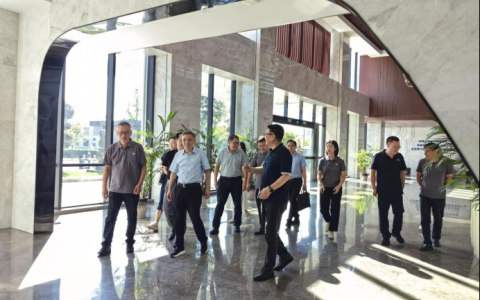 攜手共進(jìn)，智造未來——金華職業(yè)技術(shù)大學(xué)校長梁克東一行到訪杭機(jī)股份